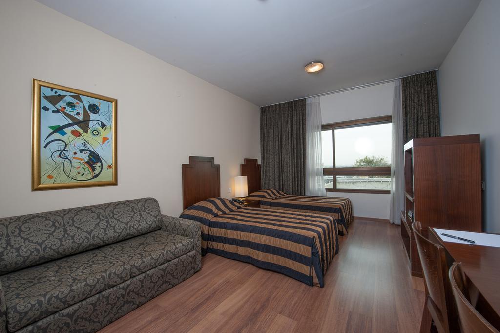Apropo Hotel Ramat Gan Bilik gambar