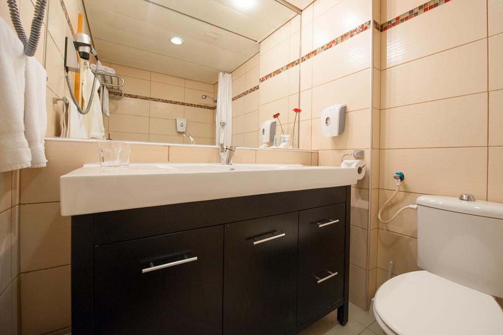 Apropo Hotel Ramat Gan Luaran gambar